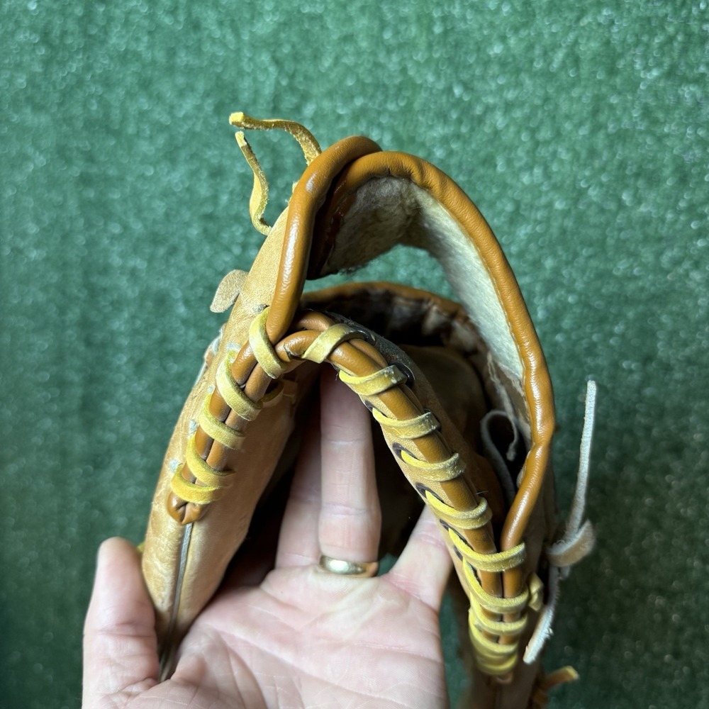 Spalding Dwight Gooden RHT Baseball Glove Mitt 42-855 Top Grain Leather - Picture 10 of 11